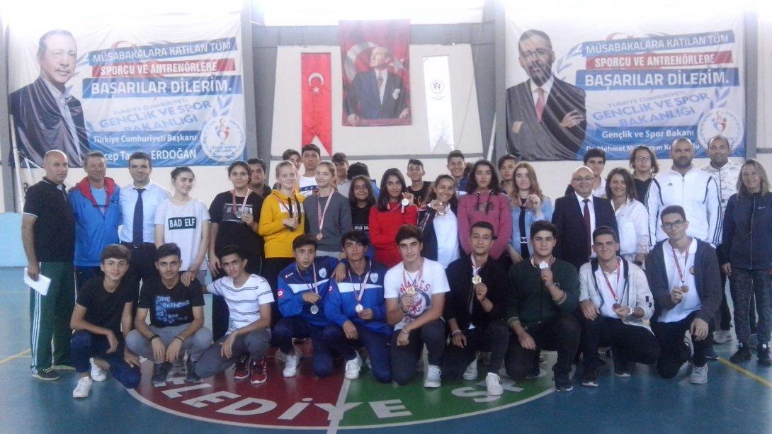 29 Ekim Cumhuriyet Bayramı Haftası Liseler arası Satranç ve Masa Tenisi müsabakaları yapıldı.